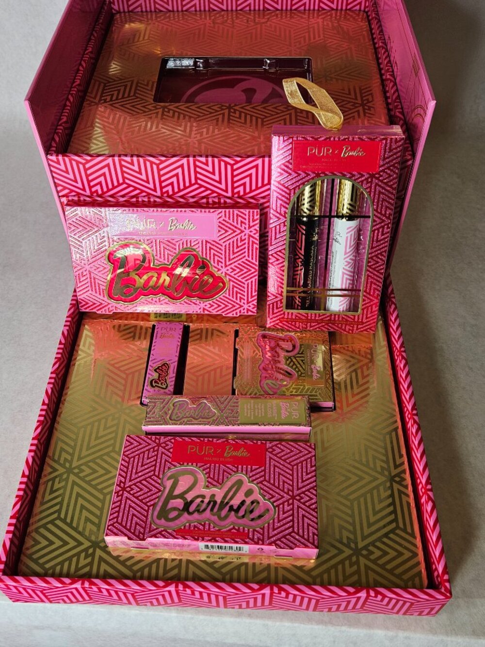 Pur X Barbie Makeup Collection Eyeshadow Malibu Blush Gloss Iconic Lips Mascara